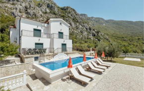 Amazing Home In Herceg Novi With Wifi